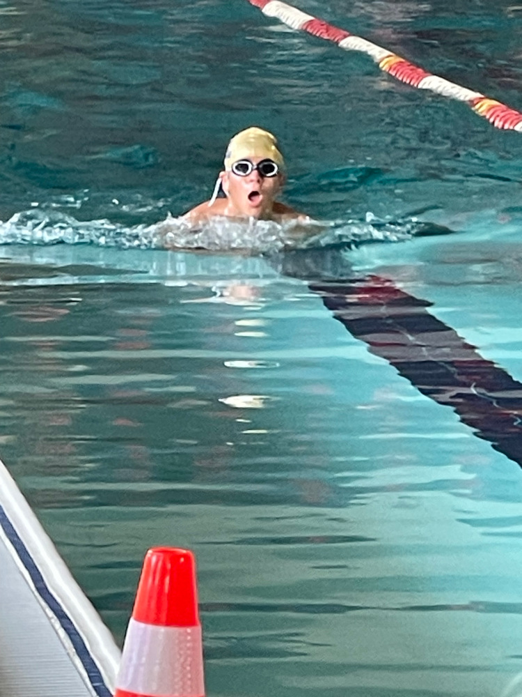 /img/breast-stroke.jpg
