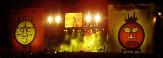 /img/gal/009%20-%20Voodoo%20Fest%202004/res41stagewidenight.pg.jpg