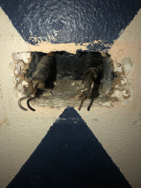 /img/outlet.jpg